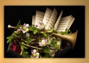 Tablou canvas -Trompeta, partitura si flori