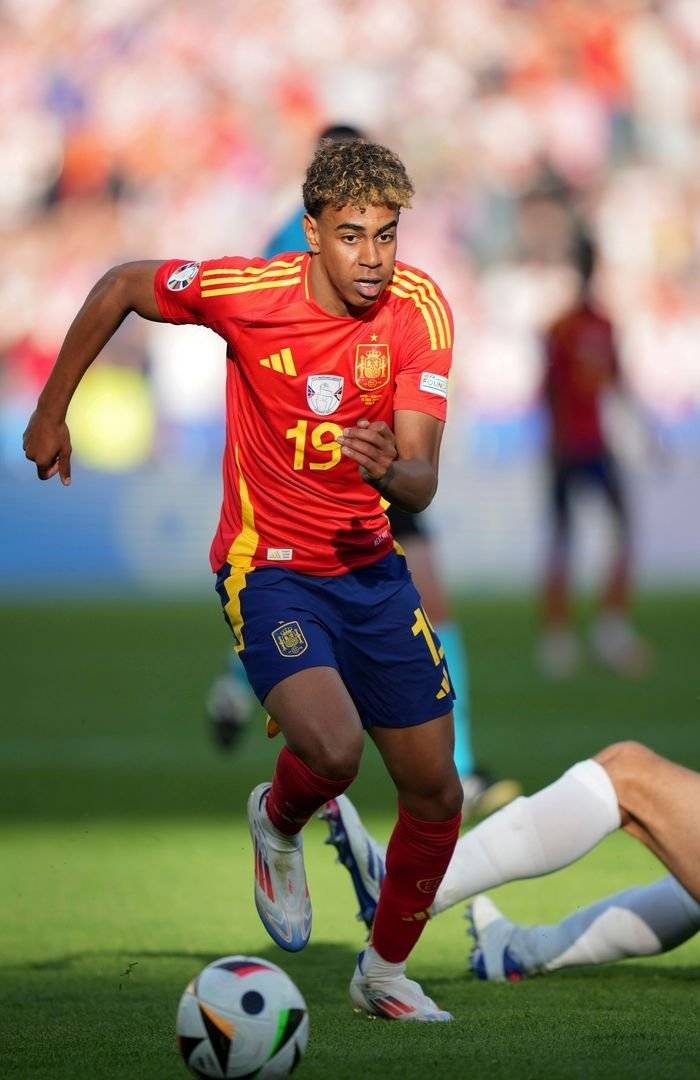 Lamine Yamal - Foto Poster