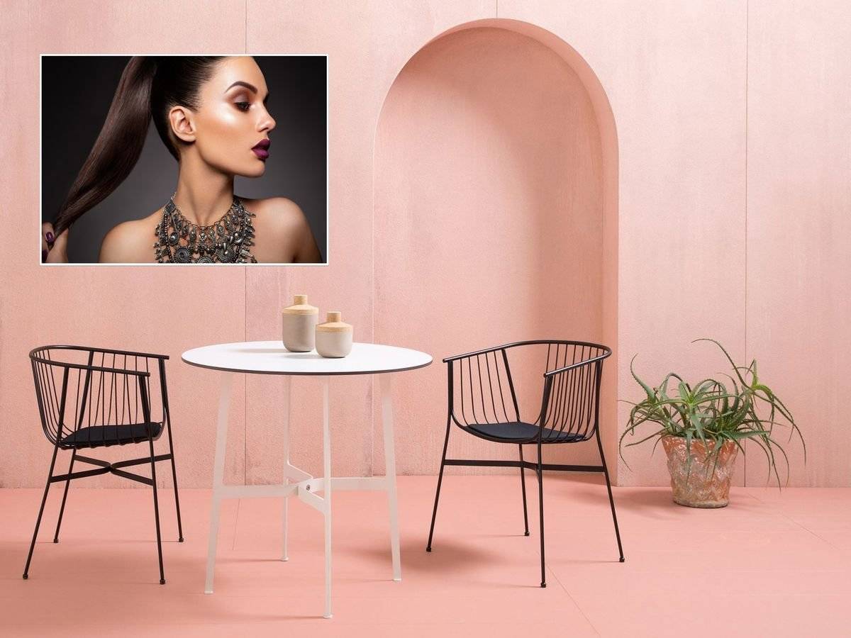 Poster beauty - Fotomodel cu colier