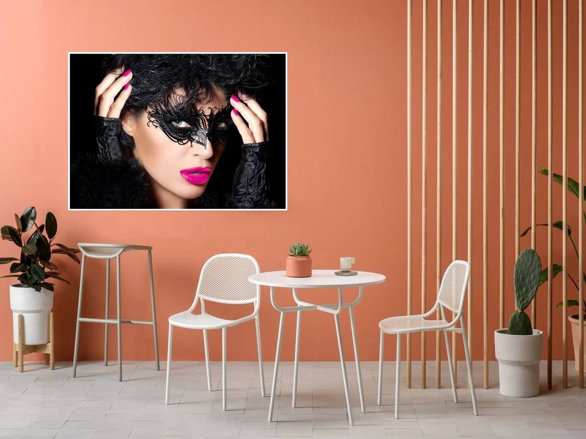 Poster beauty - Model cu masca