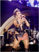 Poster muzica Miley Cyrus in concert 