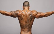 Autocolant - Corp atletic si tatuaje